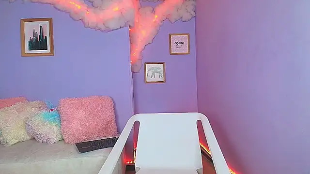 cat nasty online show from October 10, 8:41 pm