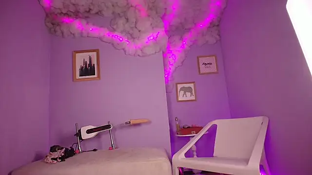 cat nasty online show from March 26, 3:39 pm