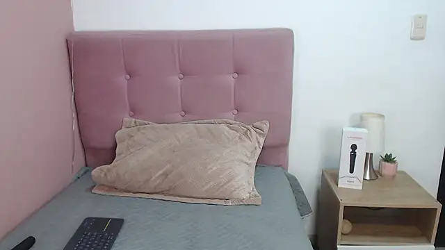 gabriela paris online show from February 20, 4:53 am