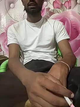 Snapshot of lustyrai chatting on April 14, 5:24 am lustyrai online show from April 14, 5:24 am