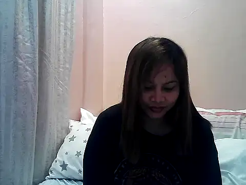 Snapshot of Amarrahlyn chatting on May 4, 10:22 am Amarrahlyn online show from May 4, 10:22 am