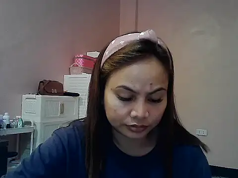 Snapshot of Amarrahlyn chatting on May 19, 9:21 pm Amarrahlyn online show from May 19, 9:21 pm