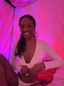 LoveDreaux online show from March 11, 3:01 am