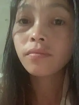 Snapshot of Halyy_xx chatting on October 16, 10:22 pm Halyy xx online show from October 16, 10:22 pm