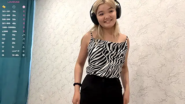 CarolannSide online show from October 18, 8:37 am