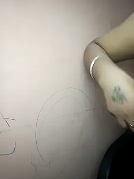 Snapshot of Sona_baby91 chatting on April 20, 4:54 pm Sona baby91 online show from April 20, 4:54 pm