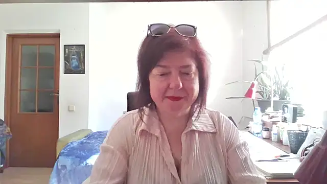 Violet Pulse online show from April 20, 6:49 am