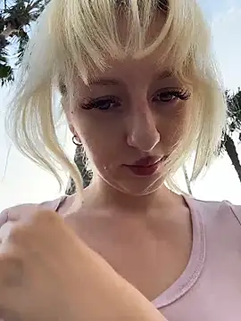 RonnieKiss online show from March 12, 10:54 am