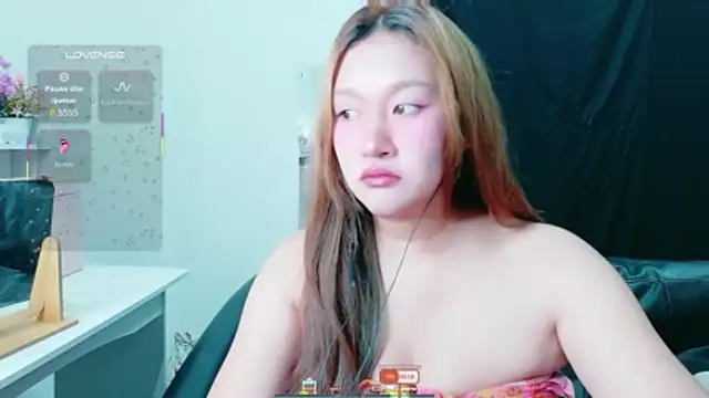 Snapshot of Lalacream12 chatting on May 15, 6:15 pm Lalacream12 online show from May 15, 6:15 pm