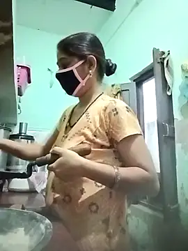 Cute-Charvii online show from April 21, 12:34 am