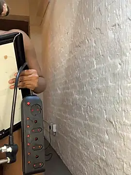 21shazzy online show from October 27, 5:39 pm