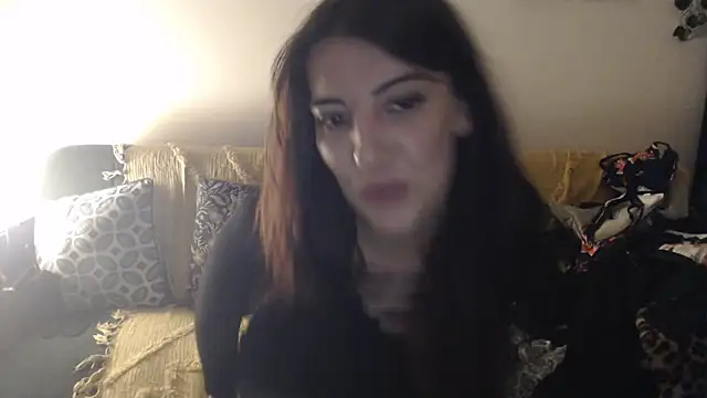 Snapshot of LolaHoop chatting on October 29, 9:27 pm LolaHoop online show from October 29, 9:27 pm