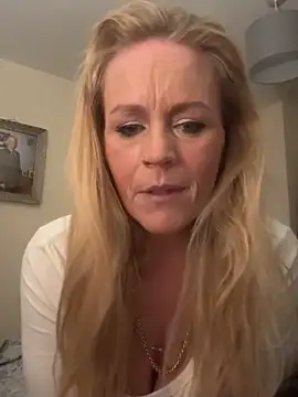Carmen36XX online show from October 16, 10:11 pm
