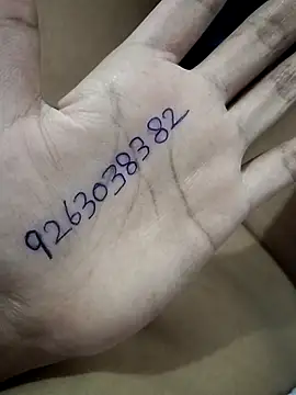 Snapshot of JassiKumari02 chatting on November 1, 6:43 pm JassiKumari02 online show from November 1, 6:43 pm