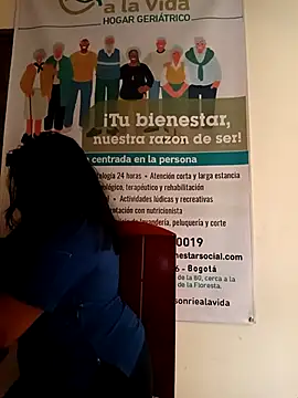 Snapshot of ANDREA-10_ chatting on February 6, 1:47 pm ANDREA-10 online show from February 6, 1:47 pm