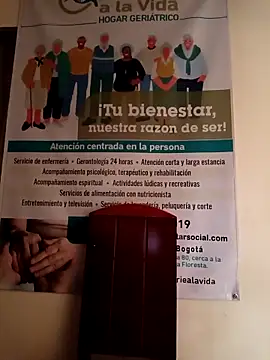 Snapshot of ANDREA-10_ chatting on February 20, 2:39 pm ANDREA-10 online show from February 20, 2:39 pm