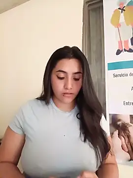 Snapshot of ANDREA-10_ chatting on June 3, 2:33 pm ANDREA-10 online show from June 3, 2:33 pm