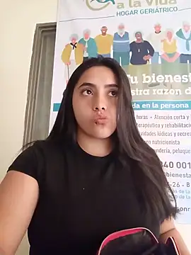 Snapshot of ANDREA-10_ chatting on June 10, 1:32 pm ANDREA-10 online show from June 10, 1:32 pm