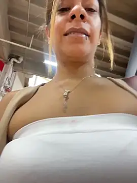 KatThomas online show from November 17, 4:24 pm