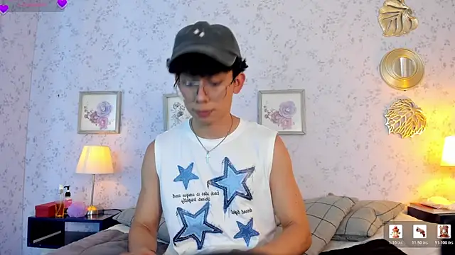 liam twiink online show from April 10, 7:18 pm