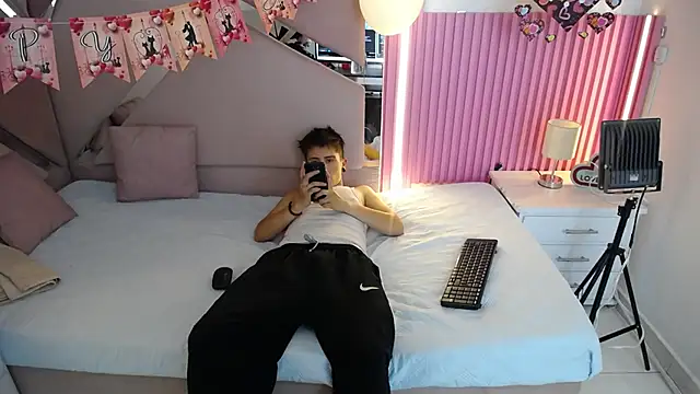 oblivionlove online show from February 23, 1:08 pm