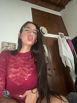 Julieta Duque online show from April 16, 2:56 am