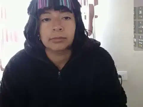 Snapshot of Acelinrose chatting on April 22, 12:07 pm Acelinrose online show from April 22, 12:07 pm