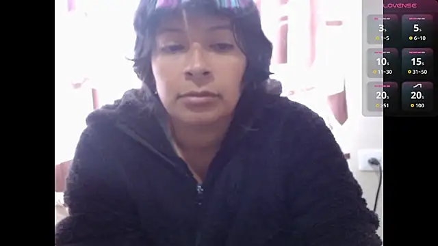 Snapshot of Acelinrose chatting on June 25, 1:37 pm Acelinrose online show from June 25, 1:37 pm