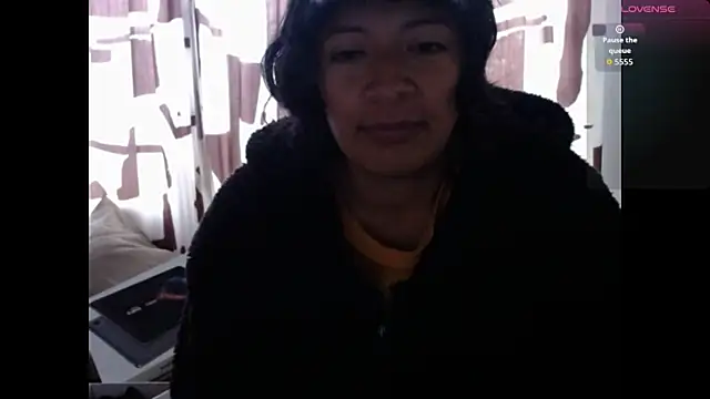 Snapshot of Acelinrose chatting on July 15, 12:21 pm Acelinrose online show from July 15, 12:21 pm