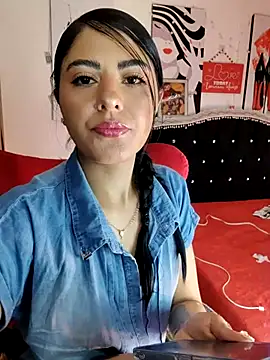 ValeNiitaLuv online show from April 17, 9:12 am