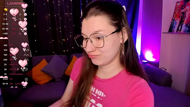 Snapshot of LinaBlossom_ chatting on July 15, 3:01 am LinaBlossom online show from July 15, 3:01 am