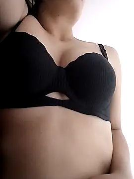 Norah-h online show from April 16, 2:40 pm