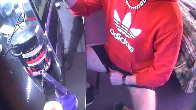 Snapshot of andrewspencer6969 chatting on October 31, 12:50 pm andrewspencer6969 online show from October 31, 12:50 pm