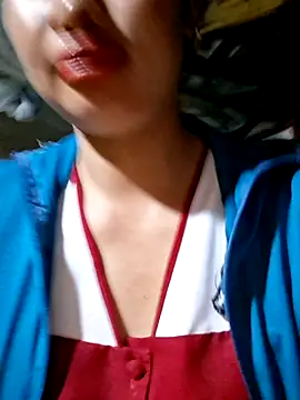 Snapshot of diamond-- chatting on July 18, 1:37 pm diamond-- online show from July 18, 1:37 pm