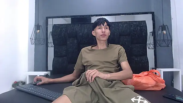 Daniel delux  online show from September 23, 11:13 am