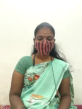 Snapshot of Tamil_Yalini12 chatting on September 30, 5:40 pm Tamil Yalini12 online show from September 30, 5:40 pm