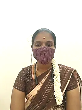 Snapshot of Tamil_Yalini12 chatting on October 6, 4:59 pm Tamil Yalini12 online show from October 6, 4:59 pm