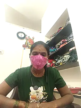 Snapshot of Tamil_Yalini12 chatting on October 13, 1:00 pm Tamil Yalini12 online show from October 13, 1:00 pm