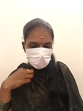 Snapshot of Tamil_Yalini12 chatting on November 12, 7:13 pm Tamil Yalini12 online show from November 12, 7:13 pm