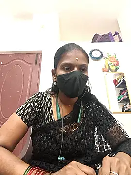 Snapshot of Tamil_Yalini12 chatting on April 24, 5:26 pm Tamil Yalini12 online show from April 24, 5:26 pm