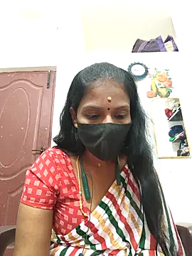 Snapshot of Tamil_Yalini12 chatting on April 26, 4:15 pm Tamil Yalini12 online show from April 26, 4:15 pm