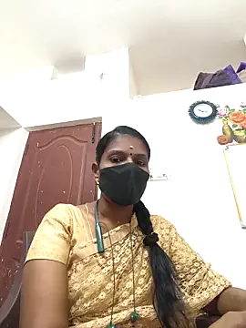 Snapshot of Tamil_Yalini12 chatting on April 28, 4:45 pm Tamil Yalini12 online show from April 28, 4:45 pm