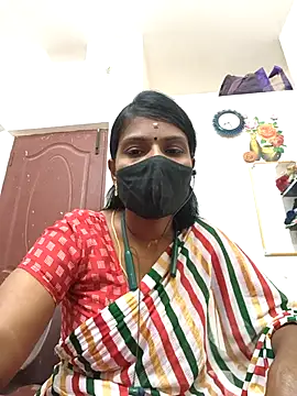 Snapshot of Tamil_Yalini12 chatting on May 1, 2:54 pm Tamil Yalini12 online show from May 1, 2:54 pm
