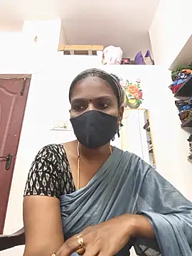 Snapshot of Tamil_Yalini12 chatting on May 20, 2:29 am Tamil Yalini12 online show from May 20, 2:29 am