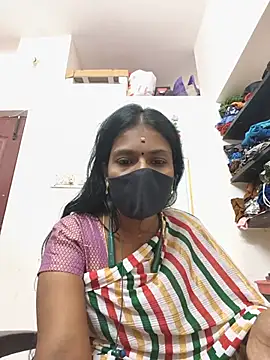 Snapshot of Tamil_Yalini12 chatting on May 21, 3:13 am Tamil Yalini12 online show from May 21, 3:13 am