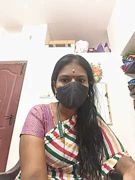 Snapshot of Tamil_Yalini12 chatting on May 22, 2:08 am Tamil Yalini12 online show from May 22, 2:08 am