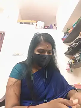 Snapshot of Tamil_Yalini12 chatting on May 28, 3:26 am Tamil Yalini12 online show from May 28, 3:26 am