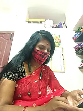 Snapshot of Tamil_Yalini12 chatting on May 31, 1:36 am Tamil Yalini12 online show from May 31, 1:36 am