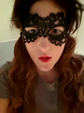 Naughty-Layla online show from October 10, 5:28 am