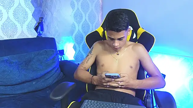 Twink davidxx online show from September 22, 7:27 pm